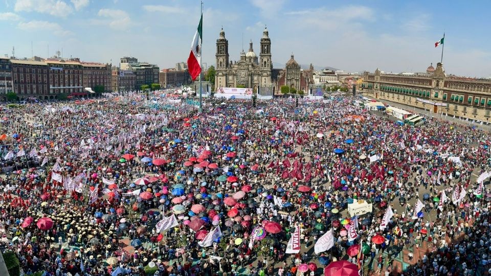 Claudia Sheinbaum, en el día 1 de 88 en sus aspiraciones por la Presidencia de la República, se convirtió en la primera candidata en arrancar su campaña en el Zócalo