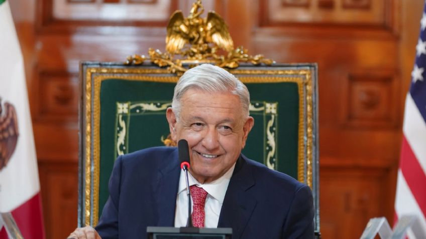 AMLO advierte que no se podrá cerrar ninguna refinería tras su salida de la presidencia