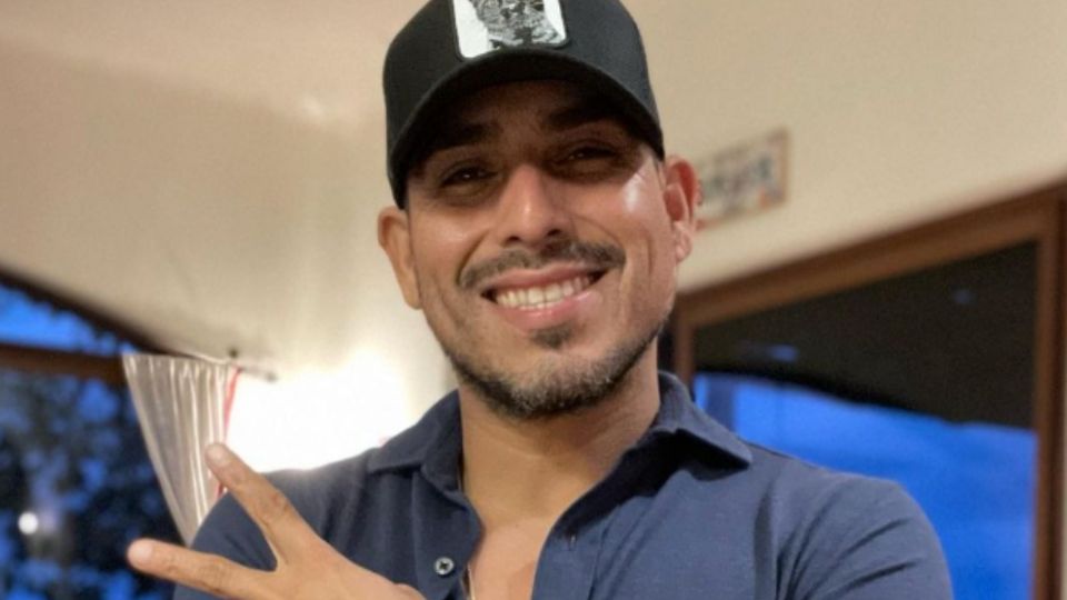 Espinoza Paz ofrece fuerte suma de dinero a quien devuelva su iPhone