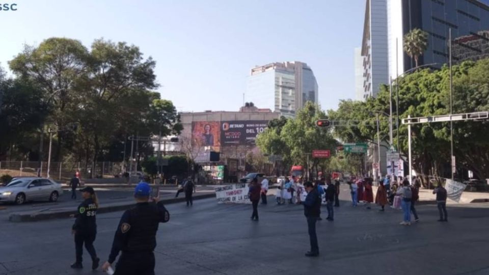 Cierran Paseo de la Reforma e Insurgentes