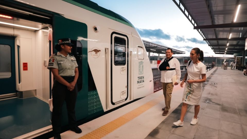 Claudia Sheinbaum viajó en el tren maya para llegar a sus compromisos en Yucatán