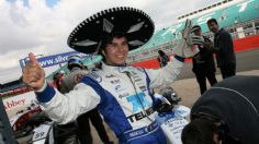 Checo Pérez: así se veía el joven piloto en las tarjetas de Telmex, antes de ser una estrella de la F1