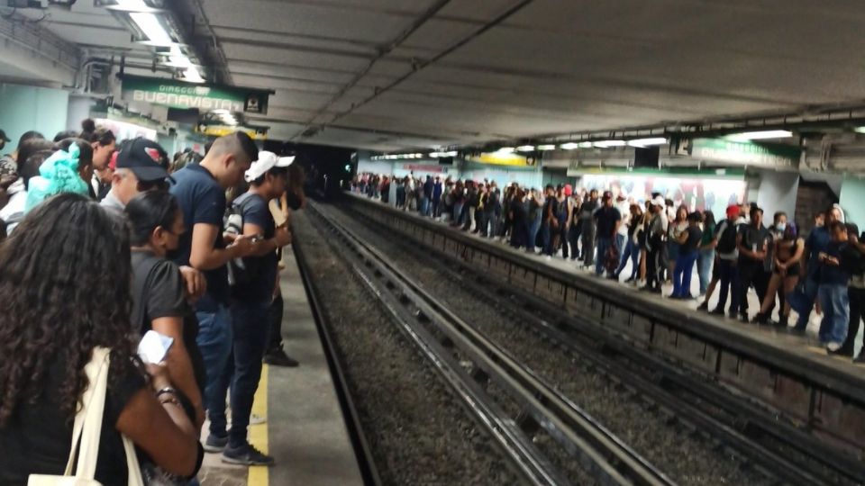 Usuarios del Metro lanzaron varias quejas en redes sociales