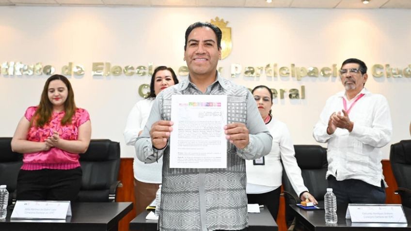 Eduardo Ramírez se registra ante IEPC como candidato a la gubernatura de Chiapas