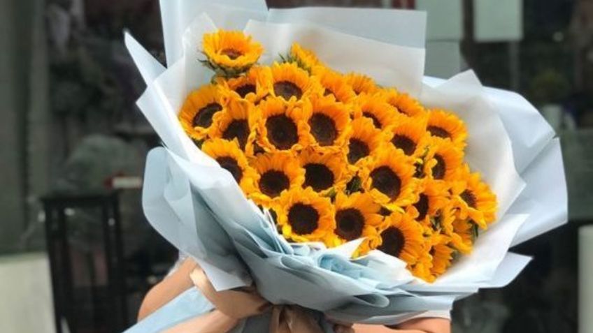 ¿Cuánto cuesta un ramo buchón de flores amarillas para regalar por el inicio de la primavera?