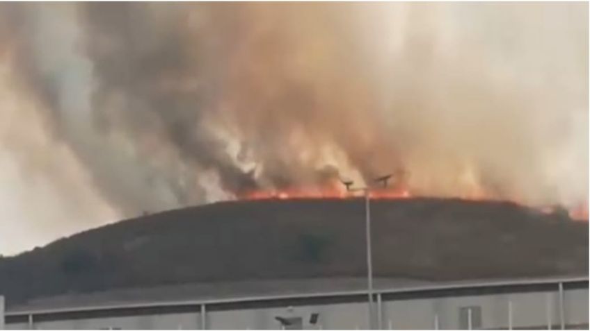 Fuerte incendio consume Cerro de "Las Peñitas" en Atizapán