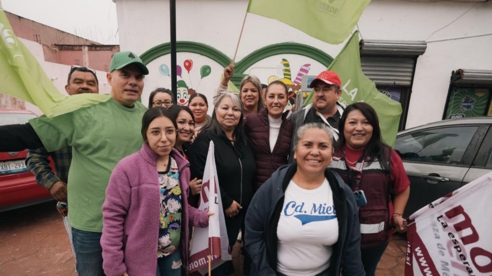 La candidata convivió con los simpatizantes de la localidad Mier