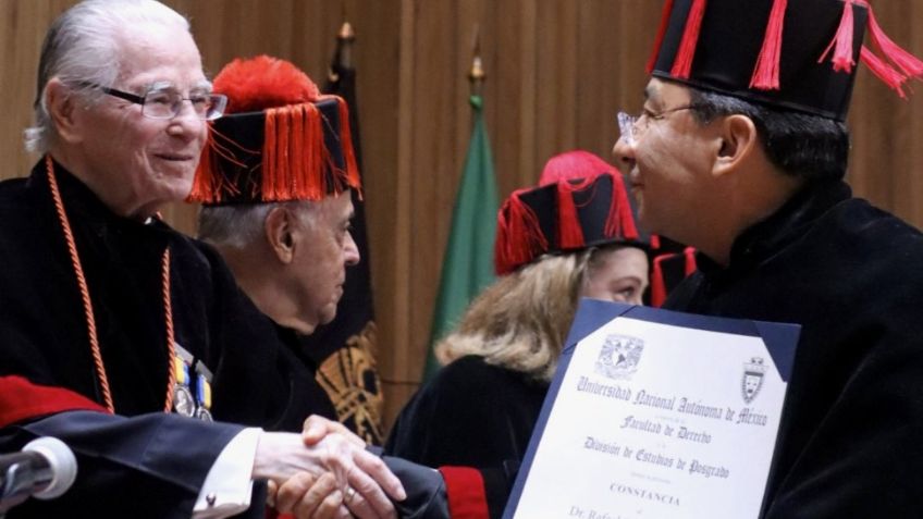 Reconoce la UNAM al magistrado Rafael Guerra con la insignia “Raza Cósmica”