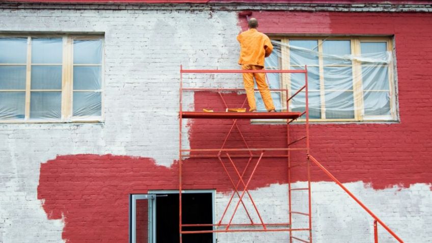 ¿Impermeabilizante rojo o blanco? Esta es la mejor opción para proteger tu casa según el clima