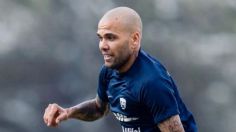 Dani Alves es captado en VIDEO jugando futbol después de salir de prisión, ¿vuelve a la élite profesional?