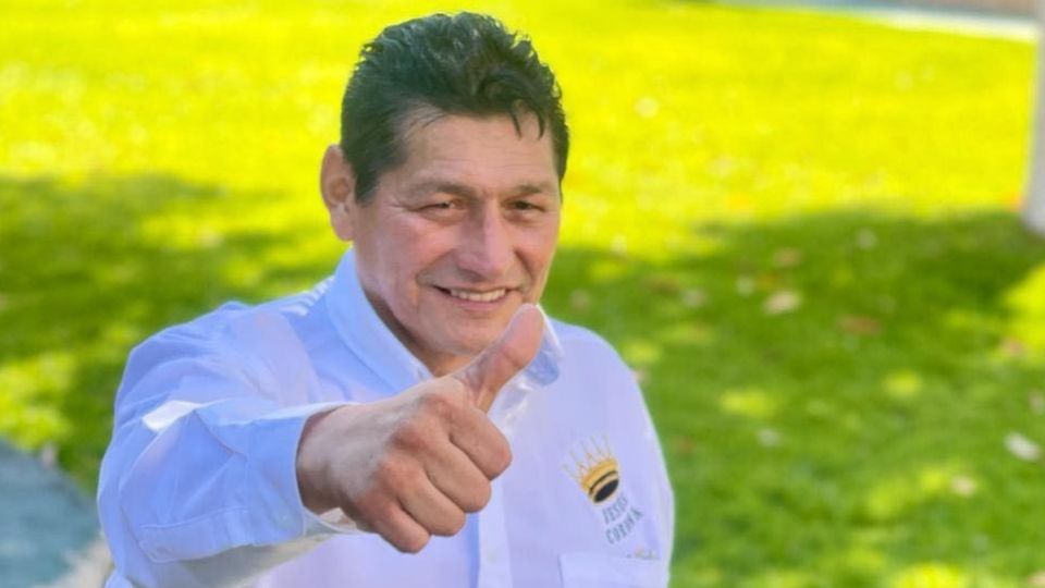 El informe de la policía municipal indica que el candidato llegó a su casa de campaña, cuando fue sorprendido por sujetos desconocidos quienes le dispararon para luego huir.