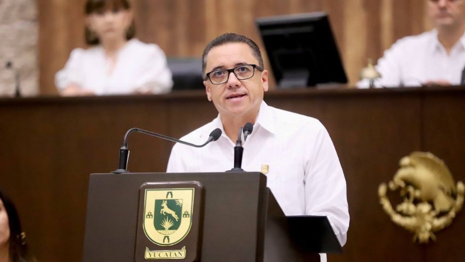 Víctor Hugo Lozano Poveda, presidente de la Junta de gobierno y Coordinación Política del Congreso de Yucatán.