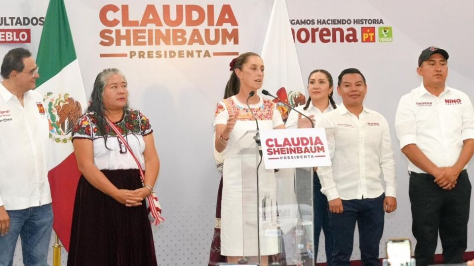 Claudia Sheinbaum ofrece una conferencia de prensa en Oaxaca.