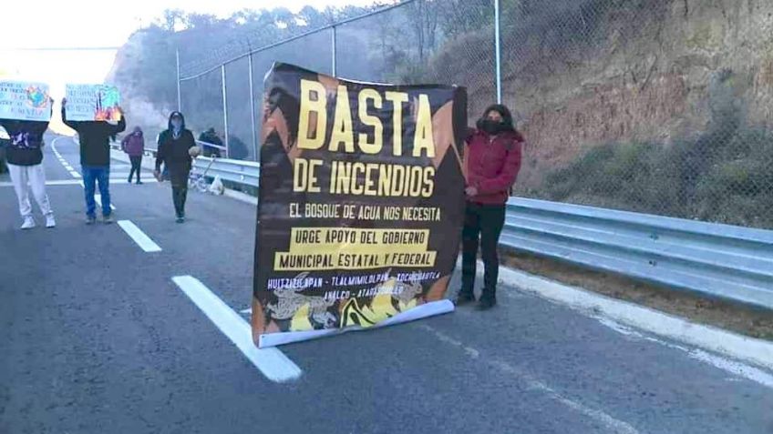 Bloqueo en Edomex suma 9 horas afectando la Naucalpan-Toluca: pobladores exigen atención a incendios forestales