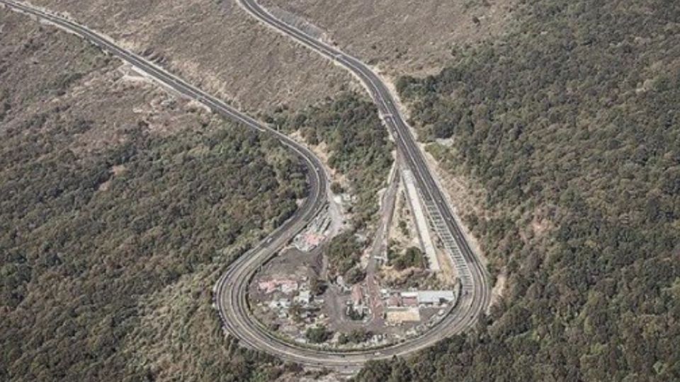 La Pera en la autopista México-Cuernavaca