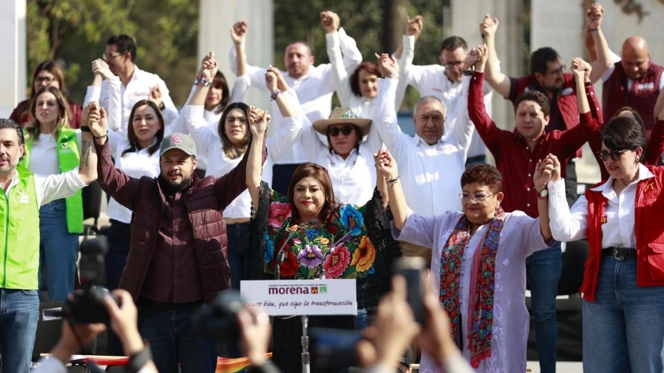 “¡Que arranquen las campañas! ¡A conquistar la ciudad! ¡Que arranquen las campañas democráticas, propositivas, pacíficas, entusiastas, y que logren el triunfo el 2 de junio