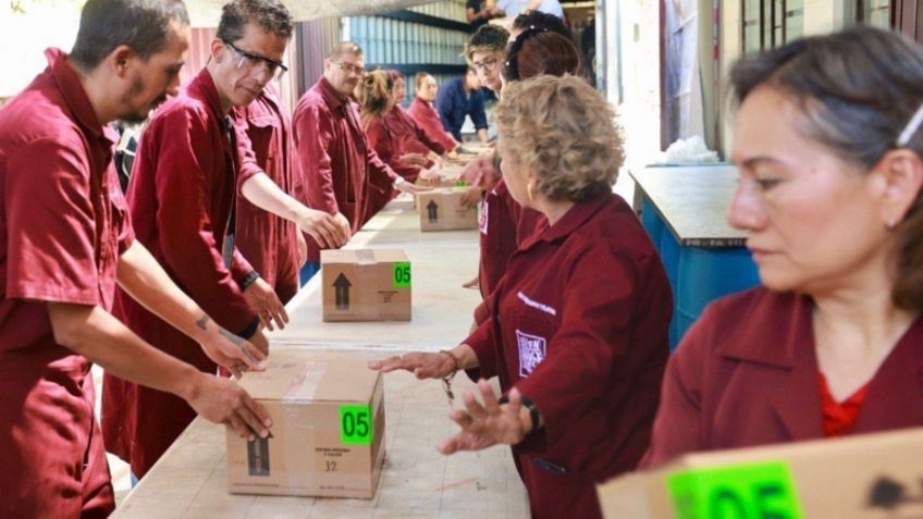 Entrega IPN primer lote de tinta indeleble al INE para elecciones de junio próximo