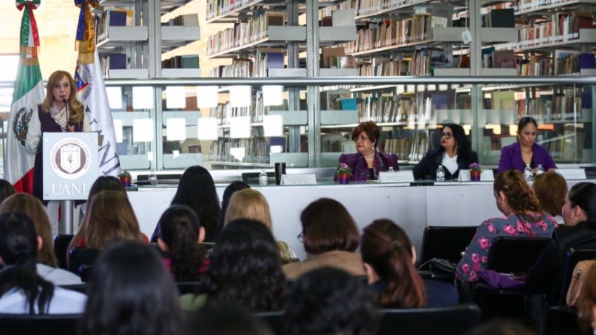 Abordan violencia contra la mujer en simposio de UANL