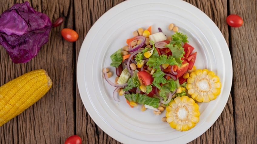 Aprende a preparar un sabroso ceviche peruano, ideal para esos días de calor intenso