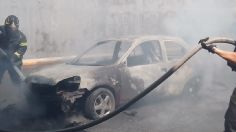 Caos en Viaducto, se incendia un auto y colapsa la vialidad