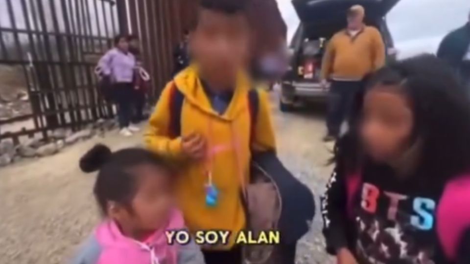 Tres niños fueron abandonados por sus padres