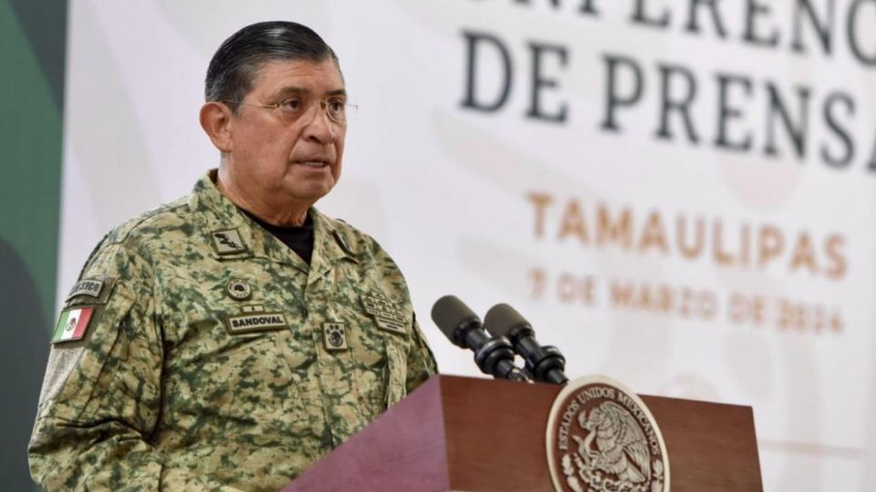 Luis Cresencio durante la conferencia de prensa matutina en Ciudad Victoria