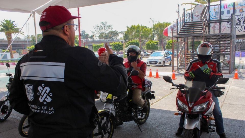 La escuela para motociclistas ha llegado a diversas alcaldías de la CDMX.