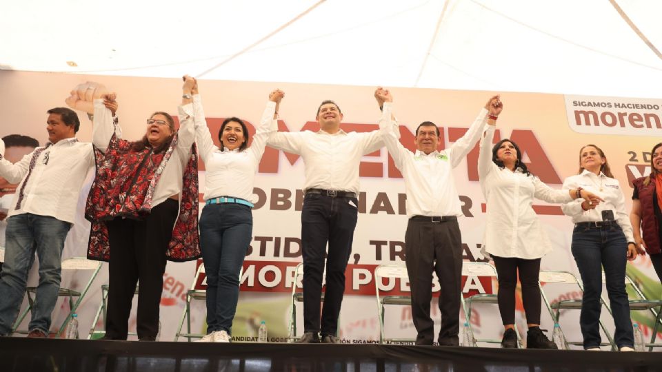 Alejandro Armenta, durante un acto de campaña este lunes 1 de abril.