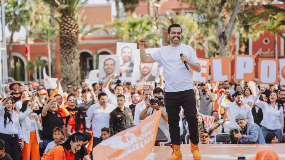 Álvarez Máynez afirmó que la campaña de MC la están haciendo los estudiantes de preparatoria desde sus salones y en sus libretas.