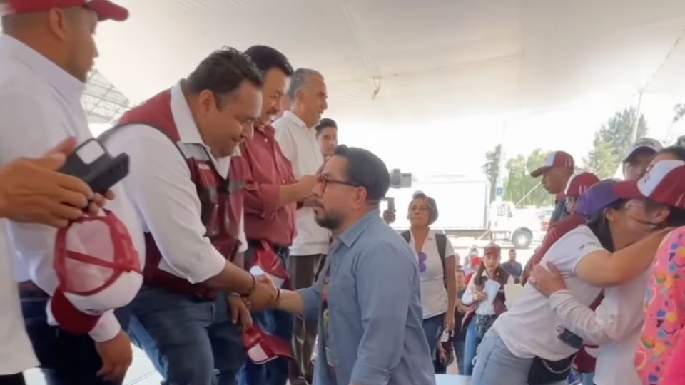 Serrano Palacios es militante fundador y Consejero Nacional de Morena, además formó parte del Consejo Político de la campaña de la gobernadora Delfina Gómez.