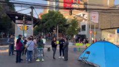 Suma 6 días bloqueo en Insurgentes y Xola por agua contaminada en Benito Juárez