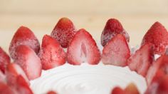 La receta para que las fresas con crema te queden como de puesto