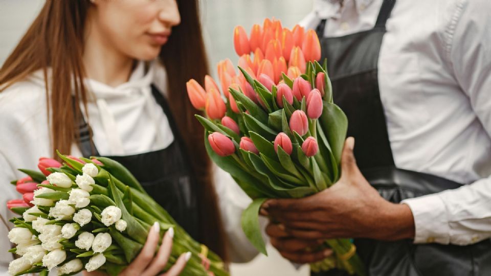 A partir de hoy evitarás regalar las flores en números pares.