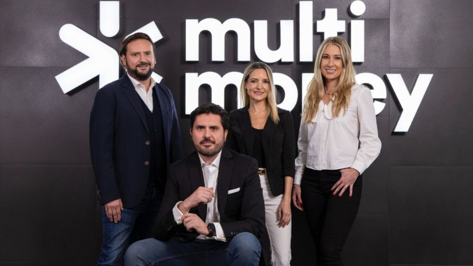 MultiMoney es una compañía financiera que ofrece líneas de crédito revolventes