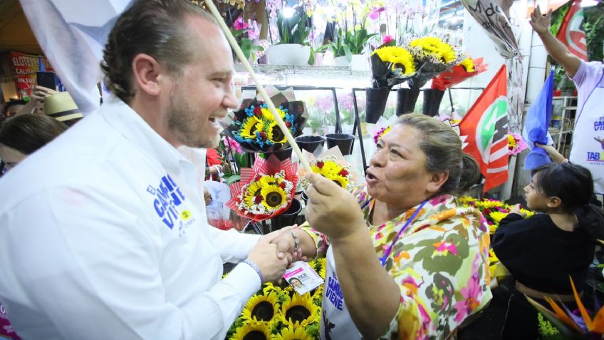 Santiago Taboada recorre el Mercado de Jamaica en Venustiano Carranza