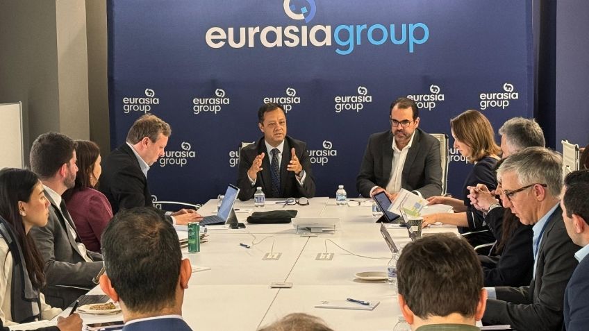 Gabriel Yorio participa en reunión de Eurasia Group en Washington