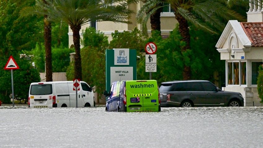 Poderosa tormenta de Dubái, deja impactantes imágenes con aviones y autos cubiertos por el agua