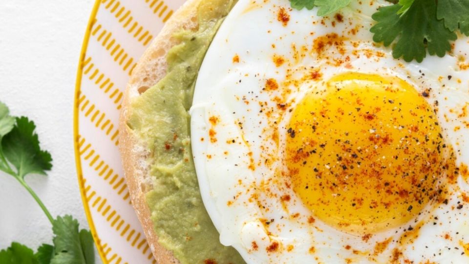 Esta rica receta queda bien por la mañana o en la tarde, a la hora de comida.