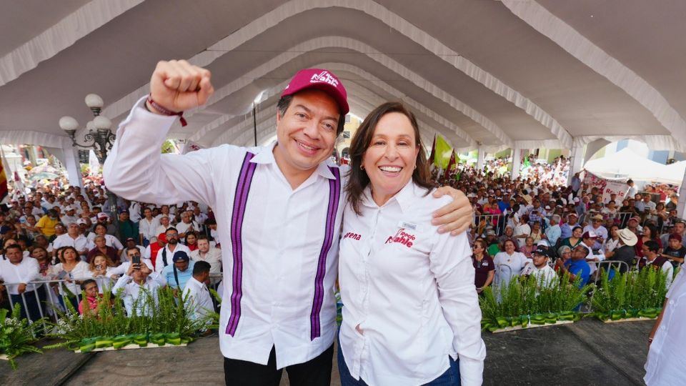 Mario Delgado y la candidata Rocío Nahle en Veracruz.