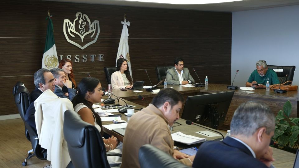 Issste sostiene diálogos con la CNTE