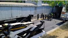 Viaducto y Eje Central: tras más de 10 horas, logran sacar tráiler que quedo atorado en desnivel