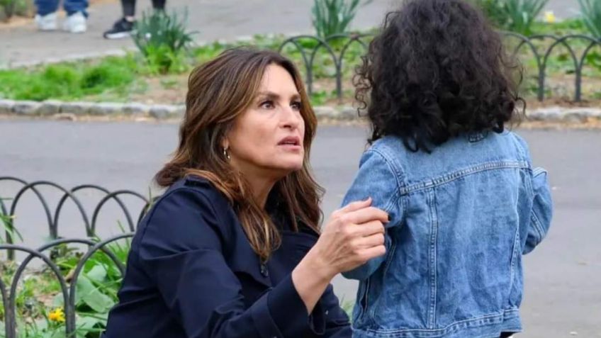 Mariska Hargitay se vuelve tendencia al ayudar a una niña que se encontraba perdida, pensó que era una policía de verdad