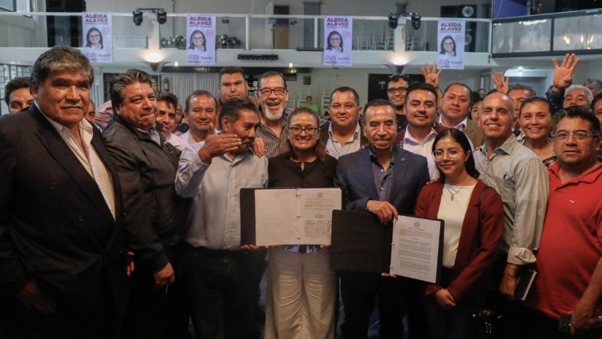 Aleida Alavez y líderes transportistas firman acuerdo por la movilidad de Iztapalapa