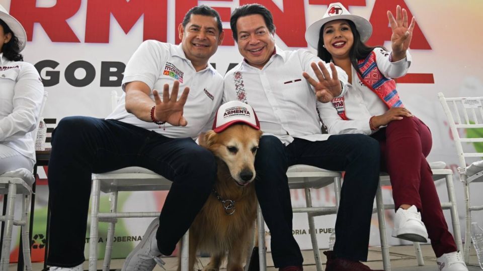 El presidente nacional de Morena, Mario Delgado, se reúne con candidatos a un cargo público en el estado de Puebla