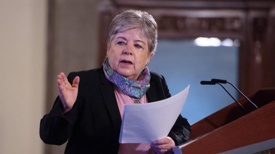 La canciller Bárcena Ibarra señaló que se están analizando las opciones que tiene México.