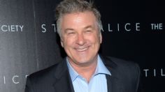 VIDEO: Alec Baldwin es acosado por una fan y termina golpeándola; ella le pidió que dijera "Palestina libre"