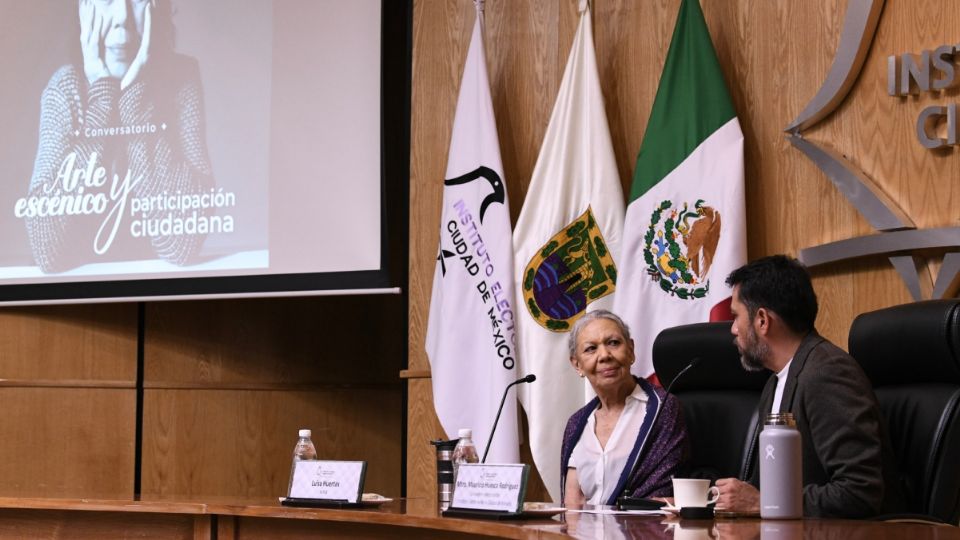 La  actriz Luisa Huertas durante el conversatorio “Arte escénico y participación ciudadana”.  