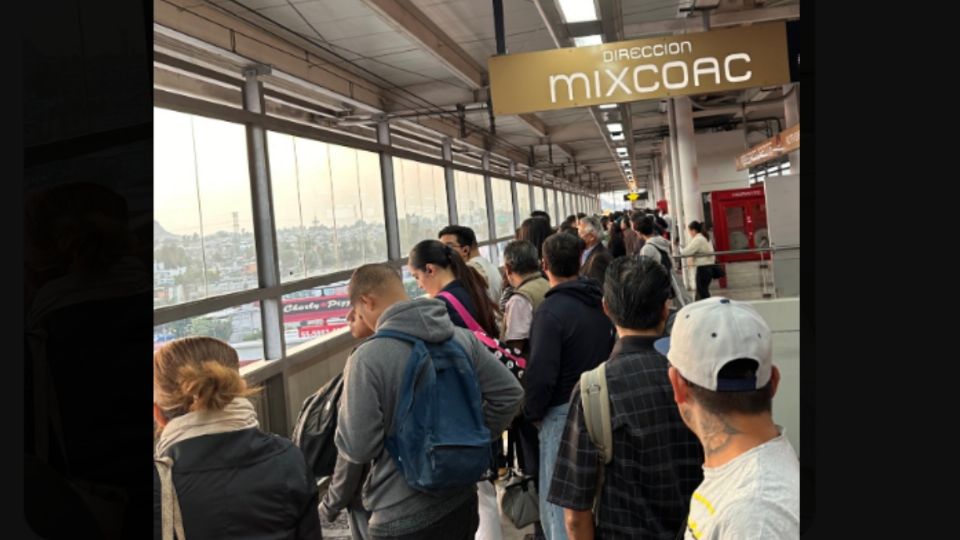 Caos en Línea 12 del Metro