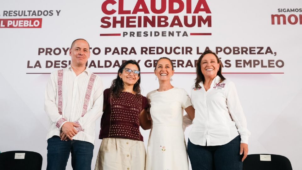 Claudia Sheinbaum, acompañada por José Merino, Violeta Vázquez-Rojas y Rocío Nahle, en Veracruz.