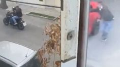 Vecinos captan momento en que hombre asalta a conductor en San Mateo, Naucalpan: VIDEO